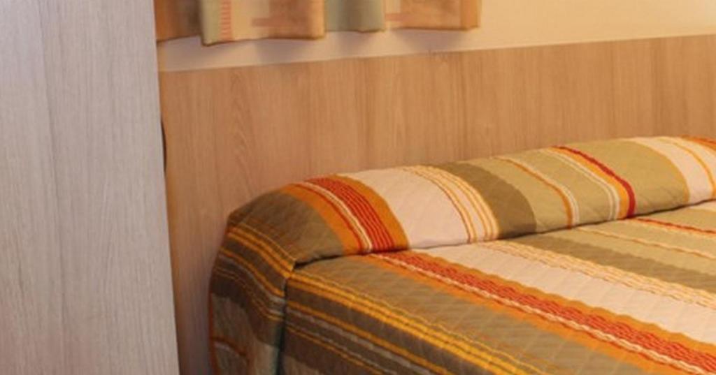 Euro Hotel Curitiba Quarto foto